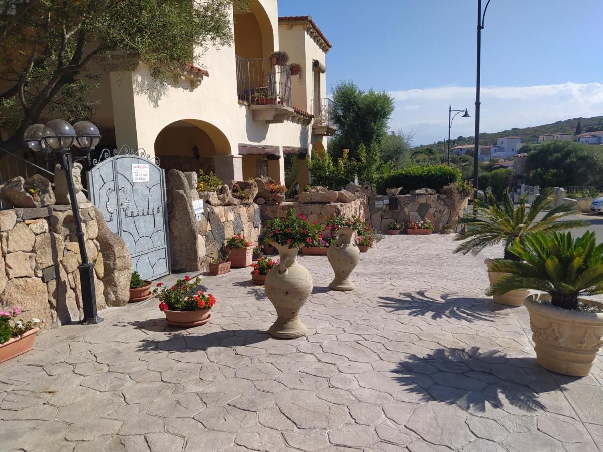 Antica Isola Bed & Breakfast Olbia Dış mekan fotoğraf