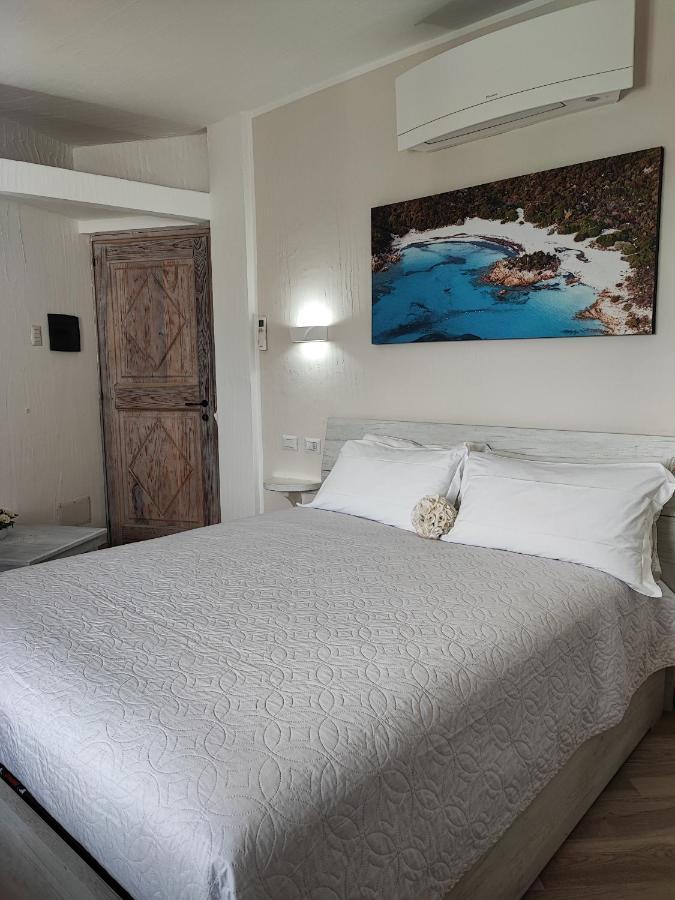 Antica Isola Bed & Breakfast Olbia Dış mekan fotoğraf