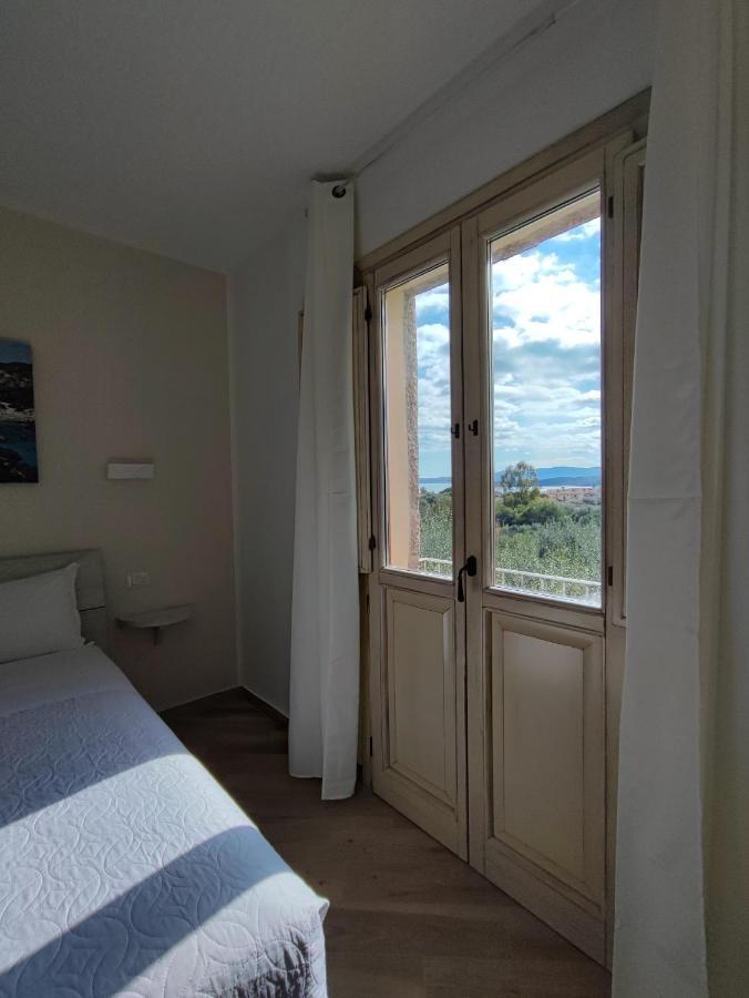 Antica Isola Bed & Breakfast Olbia Dış mekan fotoğraf